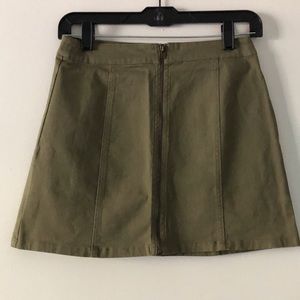FRIMT ZIP GREEN MINI SKIRT